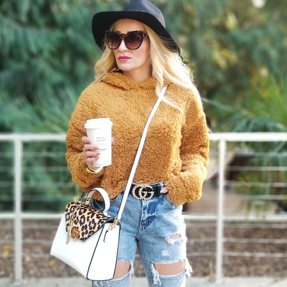 CASUAL DOLLS Ultra Soft Faux Fur Hoodie Top - Picture 9 of 10